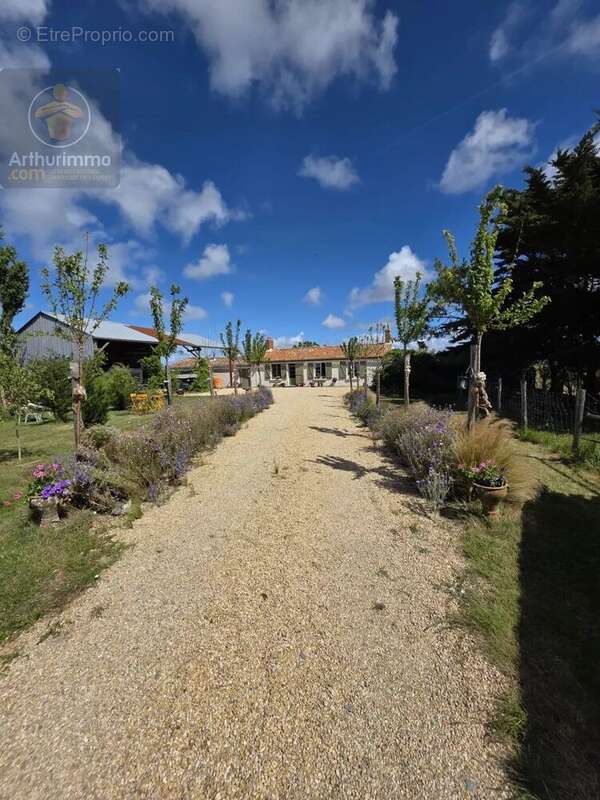 Maison à BOUIN
