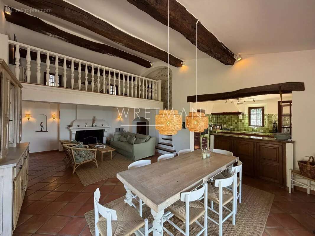 Villa en pierre avec 6 chambres et vue panoramique - SEILLANS - photo 8