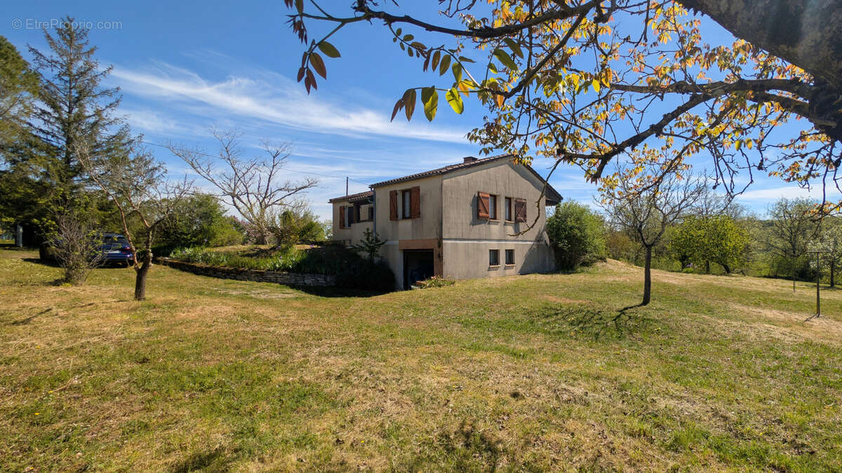 Maison sans vis-à-vis, au calme et avec terrain arboré - photo 3