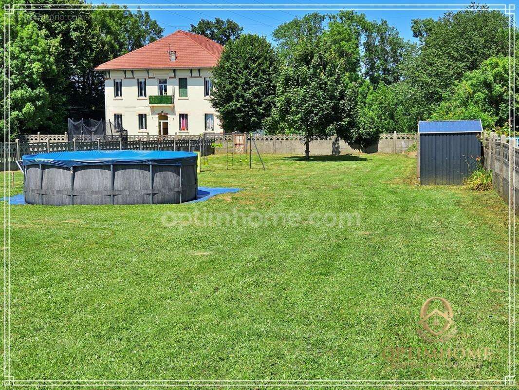 Une maison familiale où chaque espace raconte une histoire - A vendre 6 pièces LANNEMEZAN (65) - photo 15