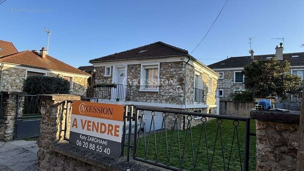 Maison à VILLENEUVE-SAINT-GEORGES