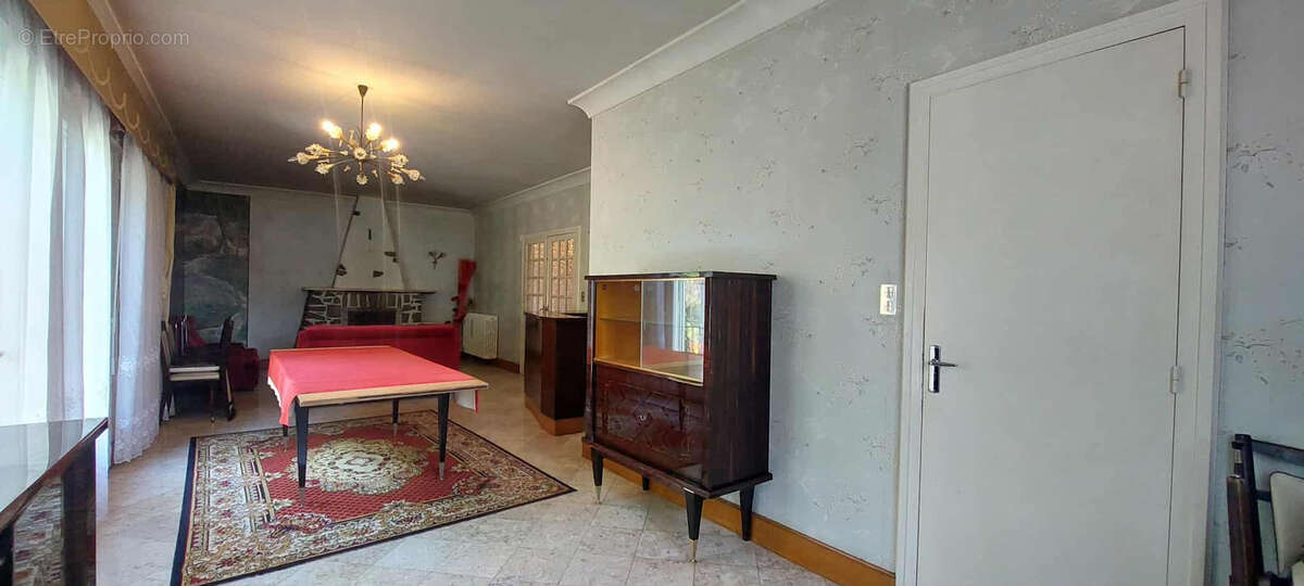Maison à CONFOLENS