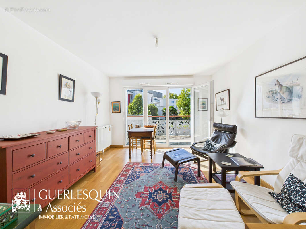 Appartement à SAINT-SEBASTIEN-SUR-LOIRE