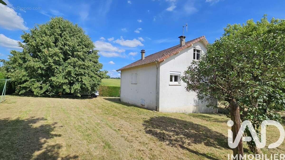 Photo 3 - Maison à SAINT-ETIENNE-DE-MAURS