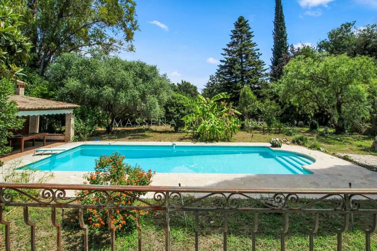 Maison à CAGNES-SUR-MER