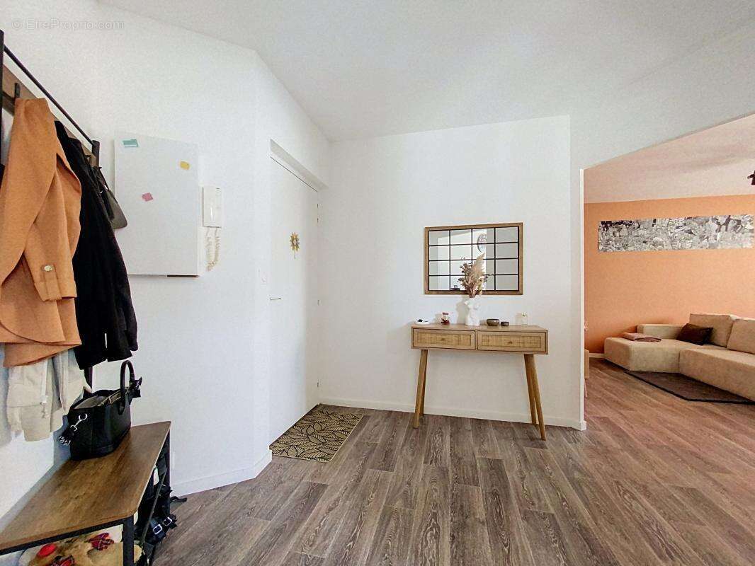 Appartement - 2 Chambres - rez de chaussée - Garage fermé - photo 9