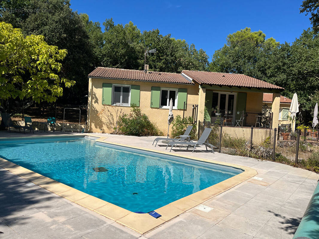 Maison à FLASSANS-SUR-ISSOLE