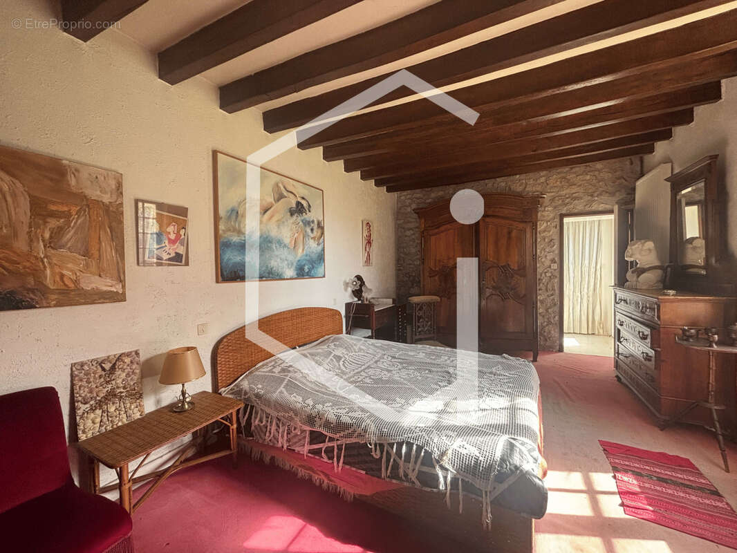 Maison à SURY-PRES-LERE