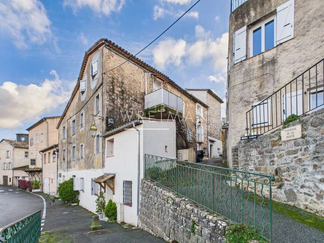 Appartement à AURIBEAU-SUR-SIAGNE