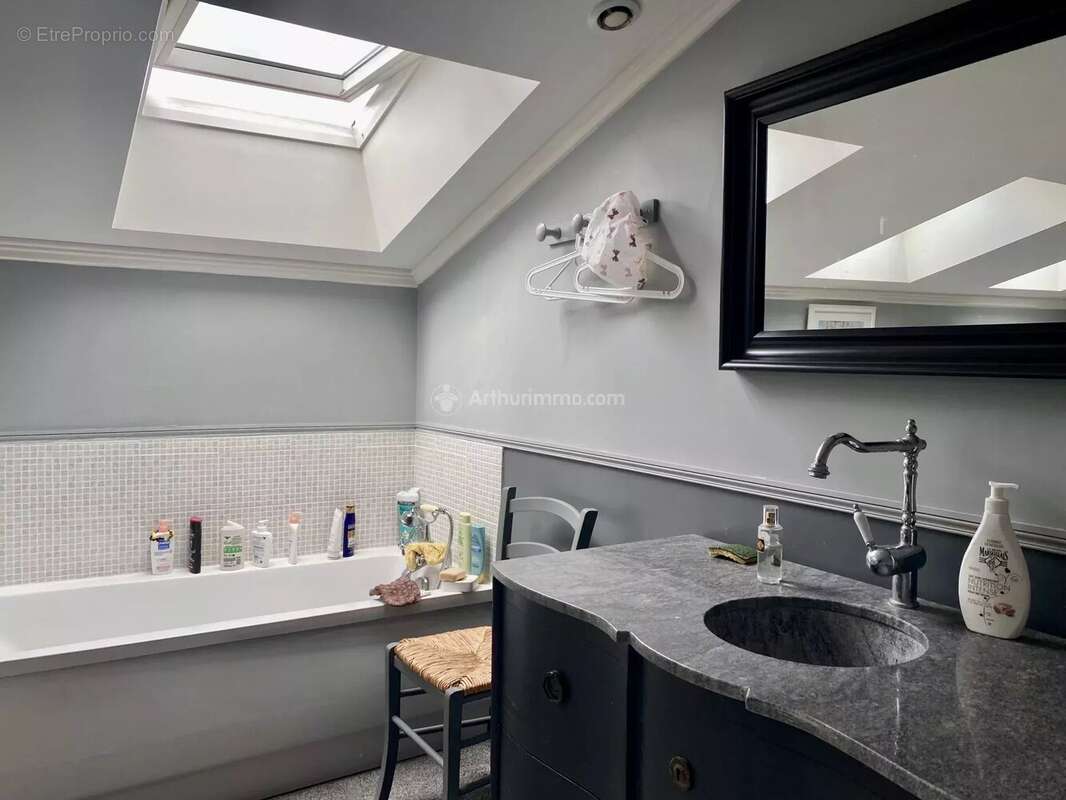 Charmante maison avec piscine à 5 minutes de LA CHARTRE SUR LE LOIR - photo 11
