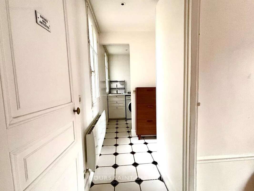 Appartement à PARIS-18E