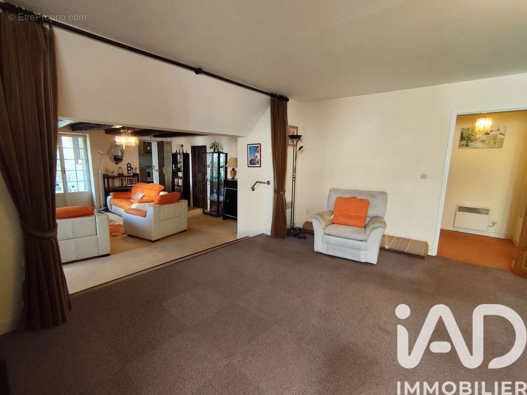 Maison 165 m² à Chasseneuil-Du-Poitou  - photo 4