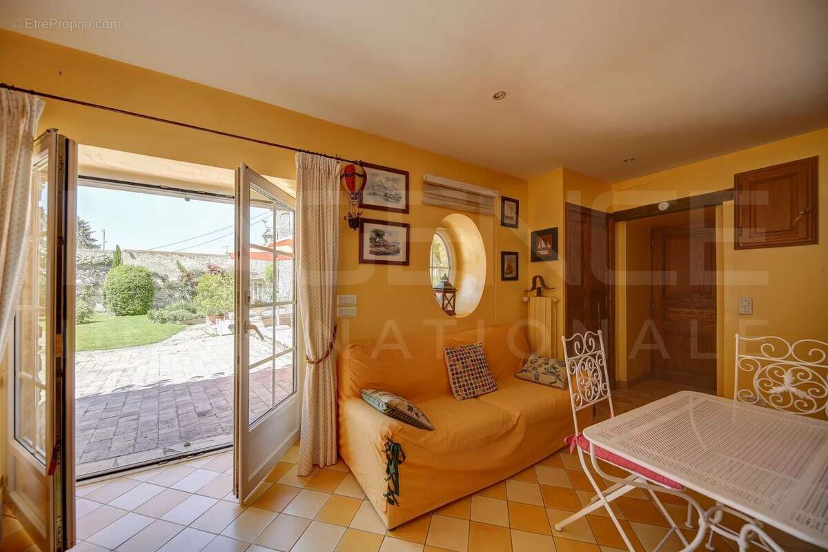 Maison à MONTAINVILLE
