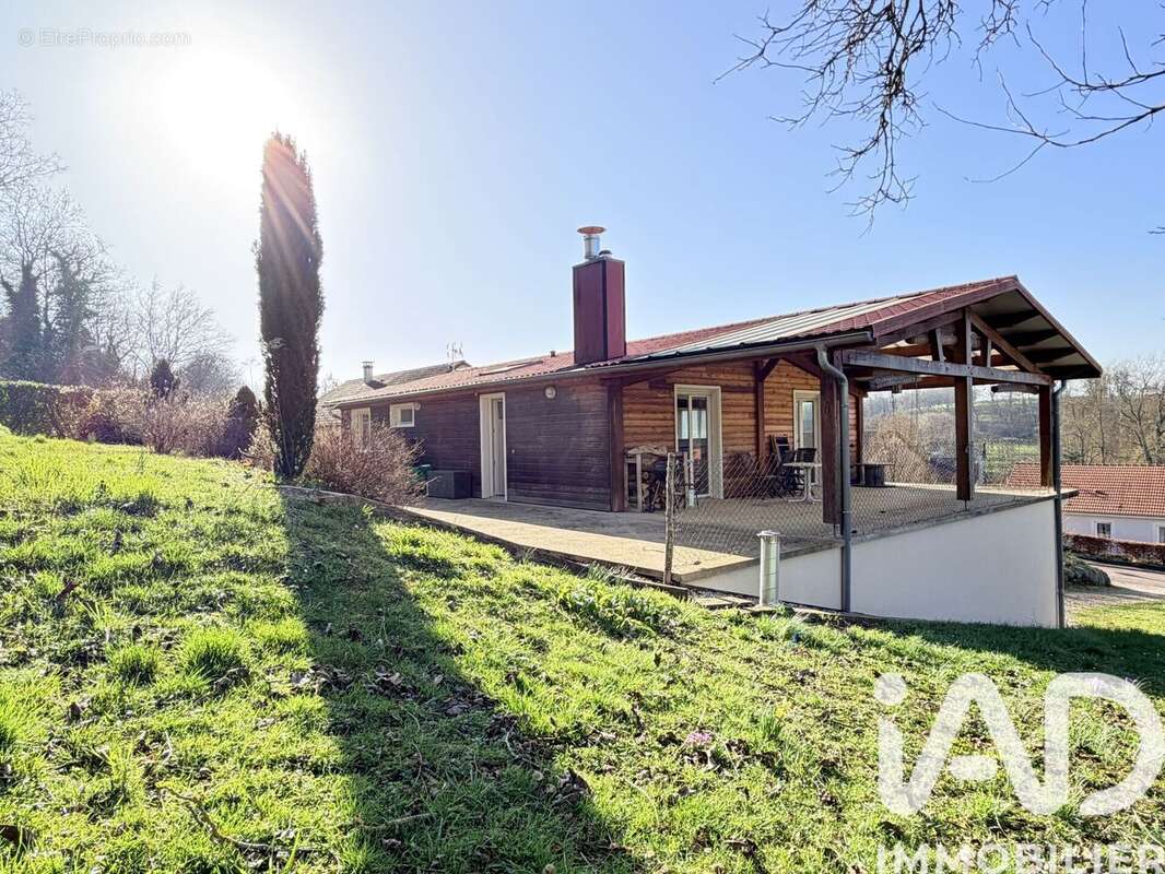 Maison 135 m² à Charmes  - photo 4