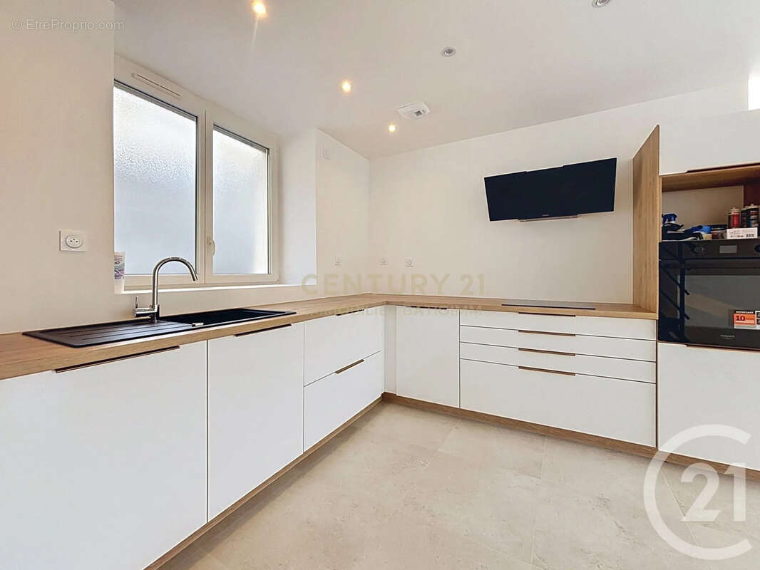 Maison 111 m² à Bourgoin-Jallieu  - photo 5