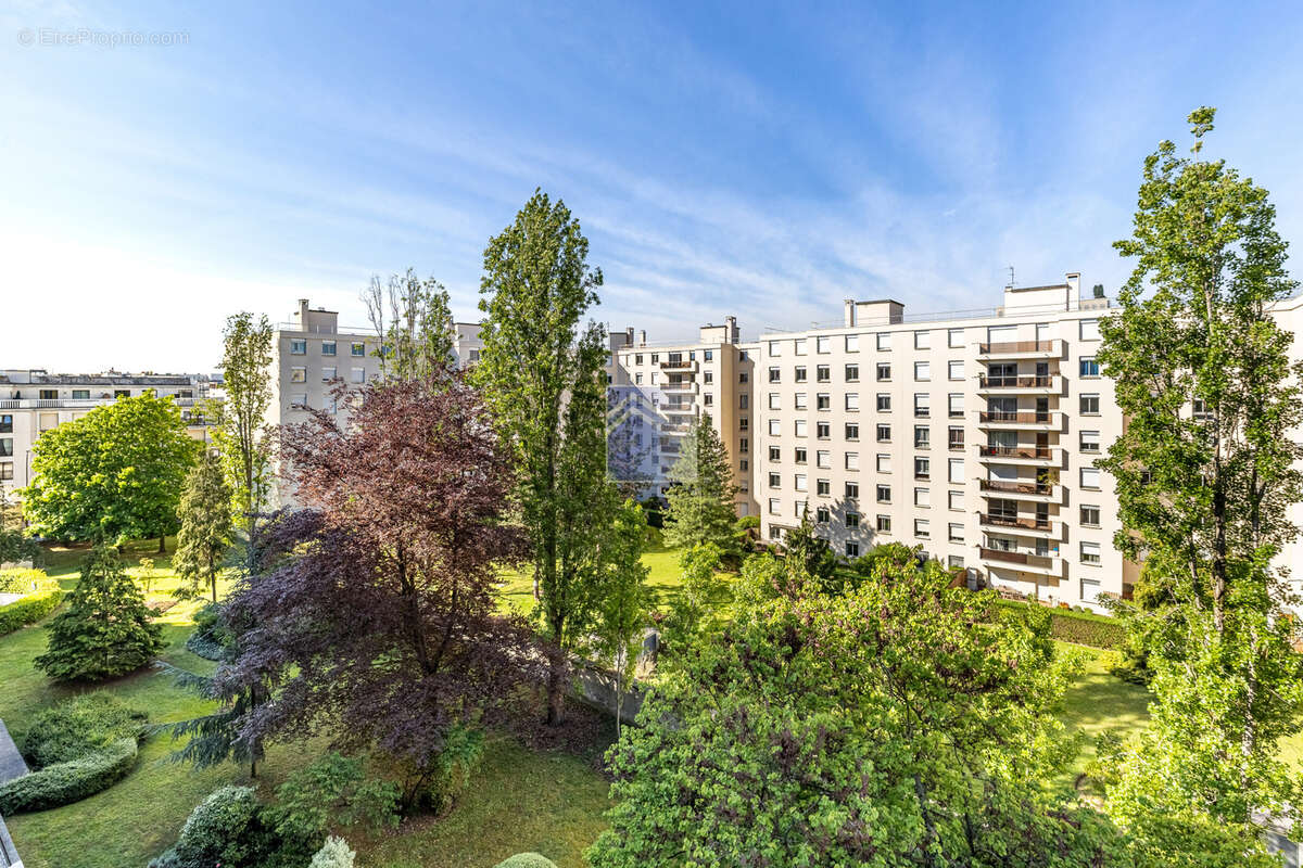 Appartement à LEVALLOIS-PERRET