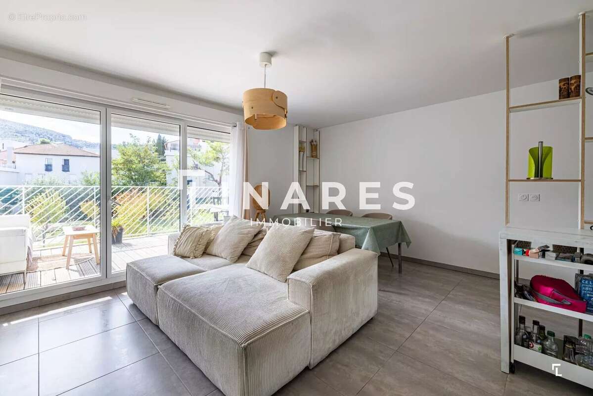 Appartement à MARSEILLE-9E