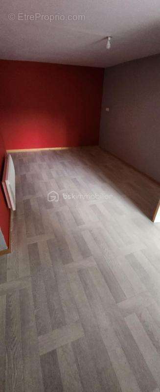 Commerce à COLLINEE