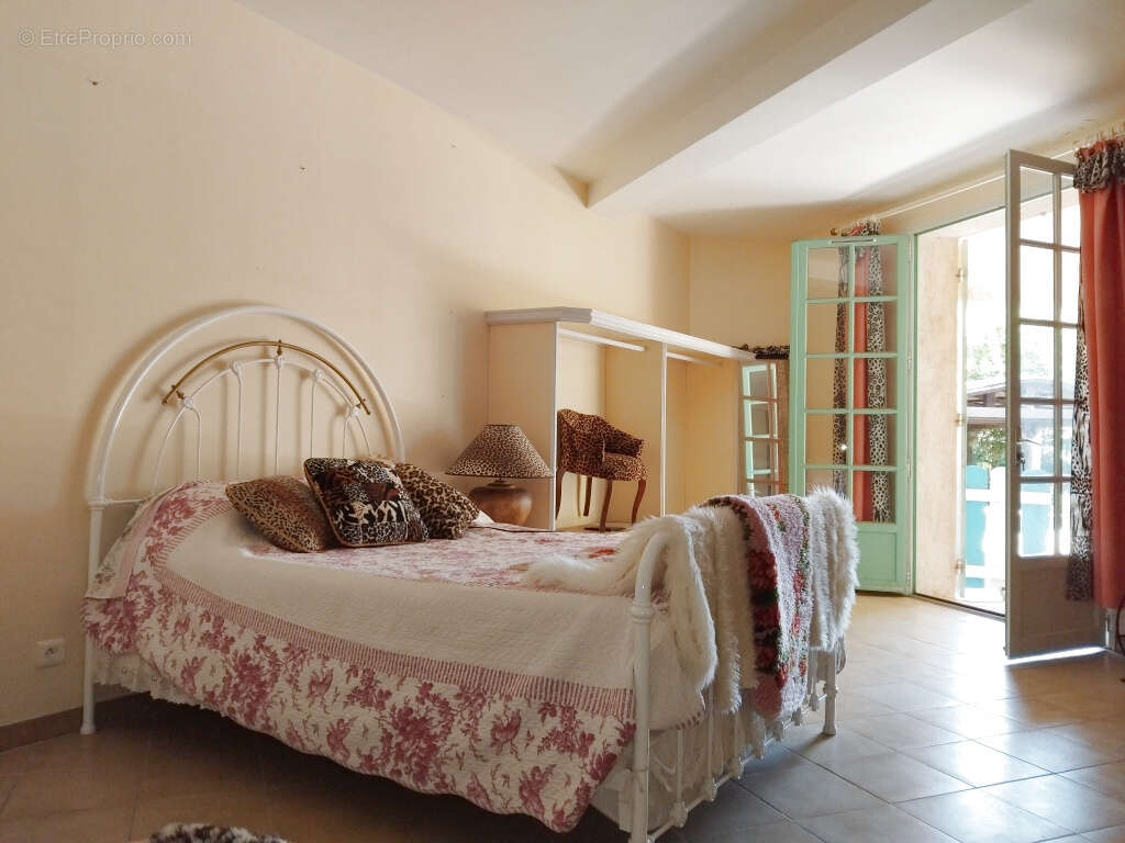 Maison à HYERES