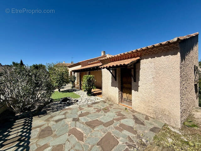 Maison à CARNOUX-EN-PROVENCE