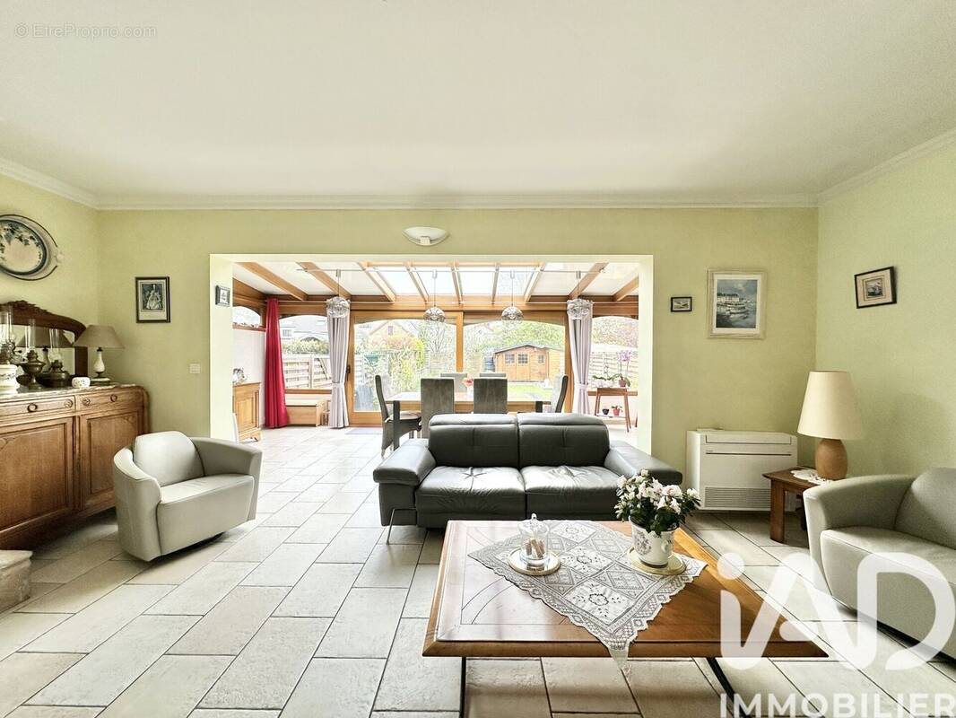 Photo 1 - Maison à SAINTE-GENEVIEVE-DES-BOIS