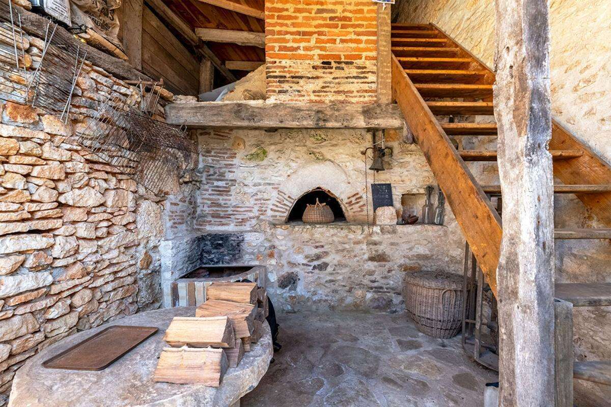 Maison à CUBJAC