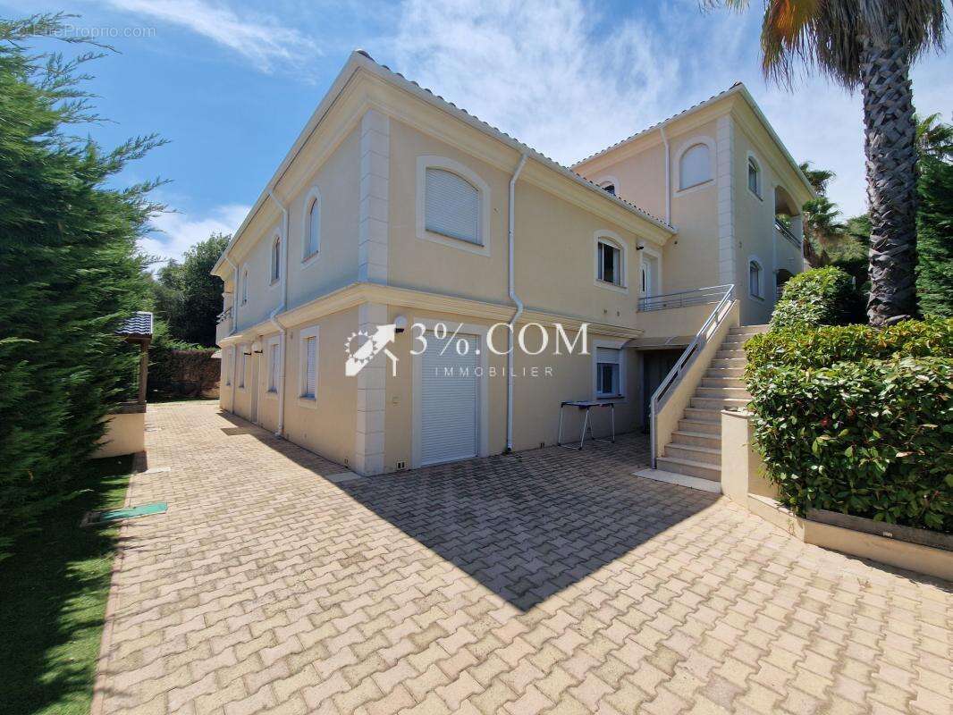 Luxueuse villa avec vue sur l'Estérel - photo 16