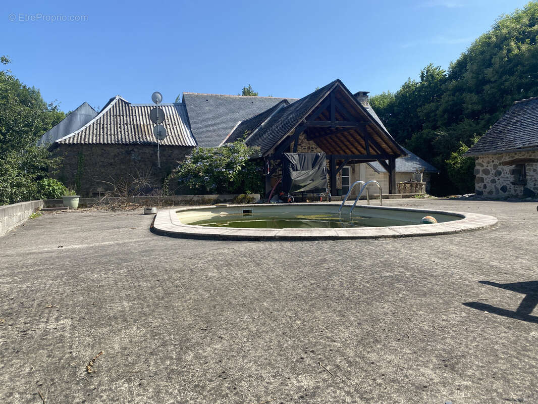 Maison à SAINTE-FEREOLE