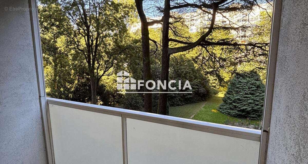 Appartement à SAVIGNY-SUR-ORGE