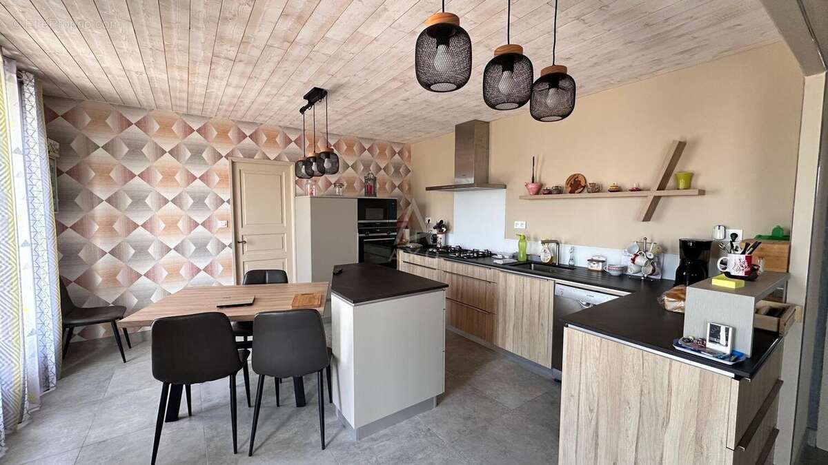 Maison à LA BRUFFIERE