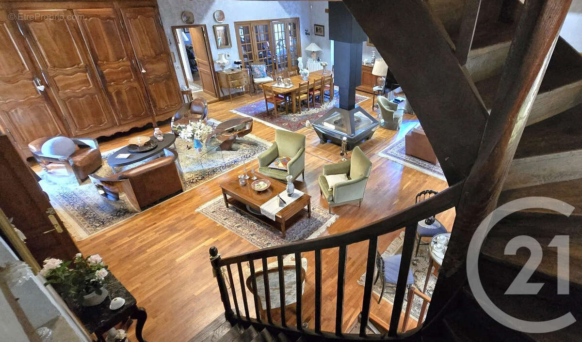 Maison à LE CREUSOT