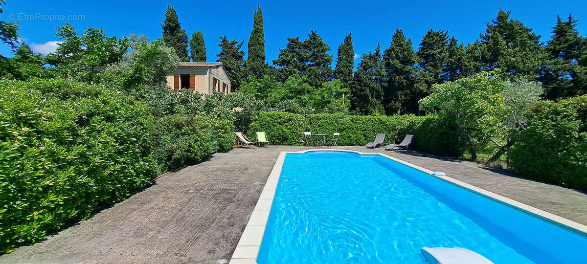 Maison à L'ISLE-SUR-LA-SORGUE