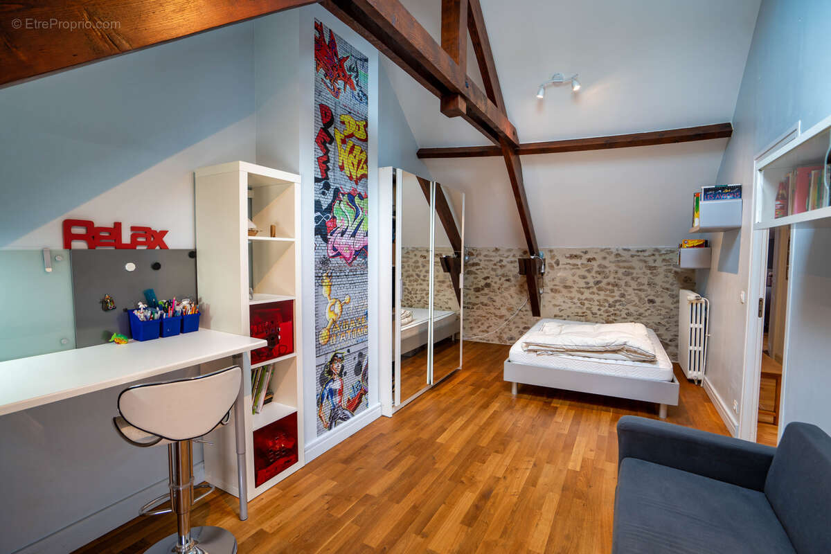 Maison à MAROLLES-EN-HUREPOIX