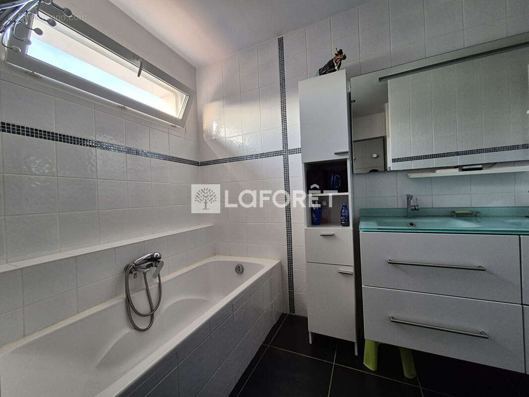 Maison à VILLENEUVE-DE-LA-RAHO