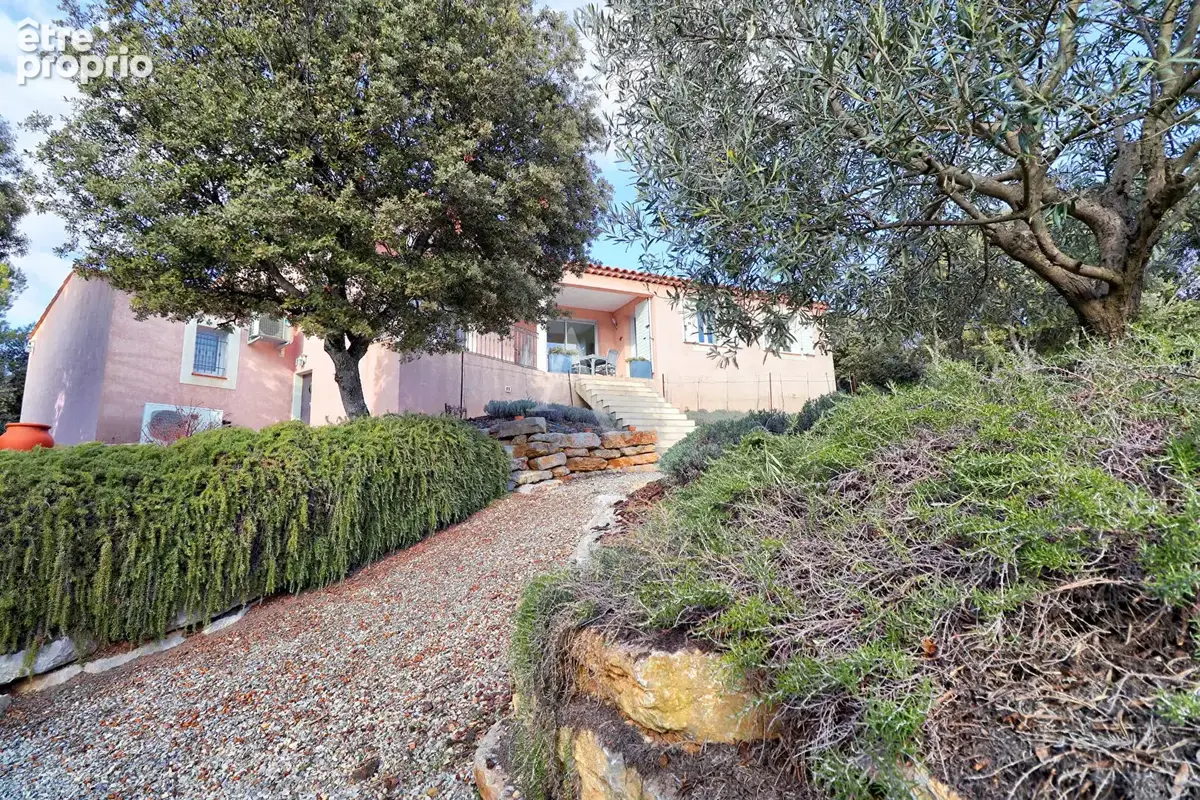 Maison à SAINT-JULIEN