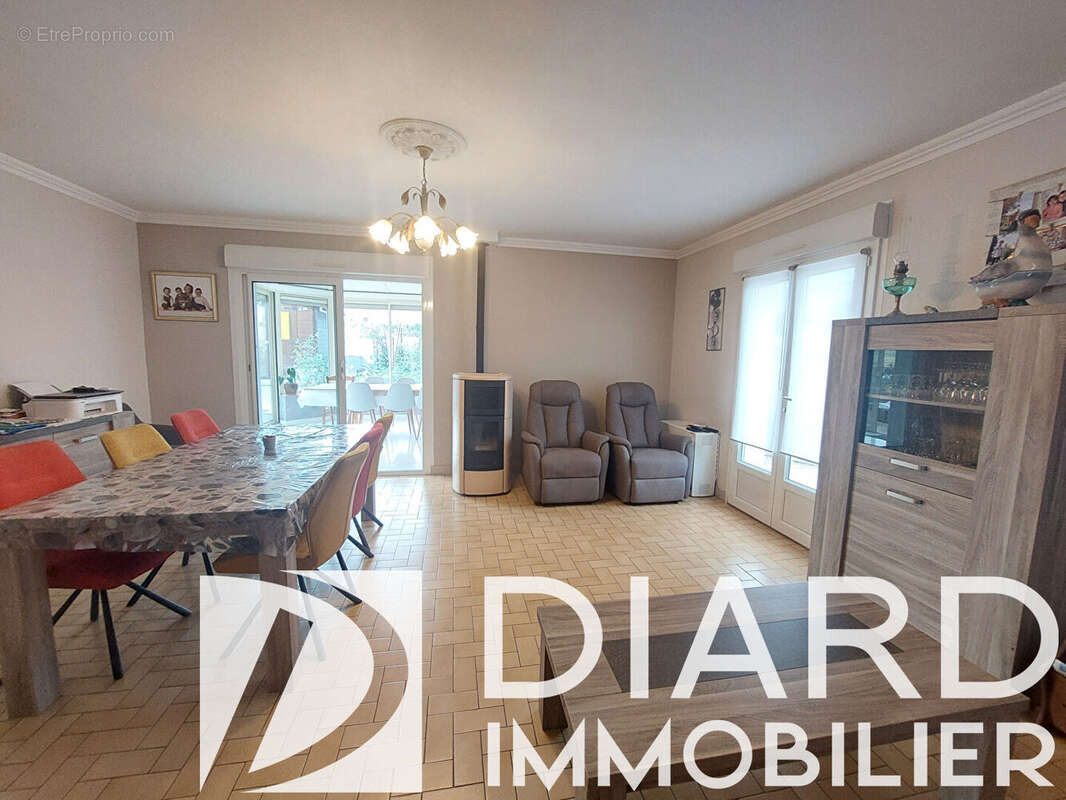Maison 3 chambres LE PERTRE - 113 m2 - photo 2