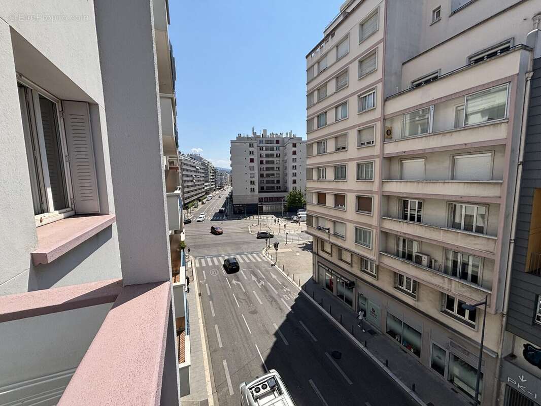 Appartement 65 m² à Grenoble  - photo 6