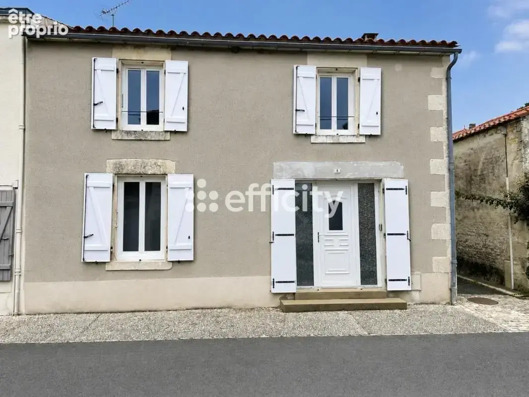 Maison à MAILLE