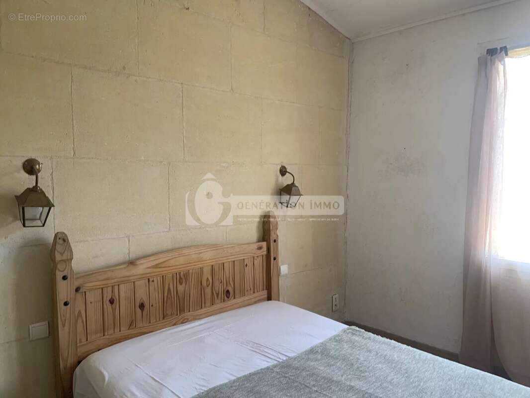 Maison à vendre dans le centre de Fontvieille - photo 4