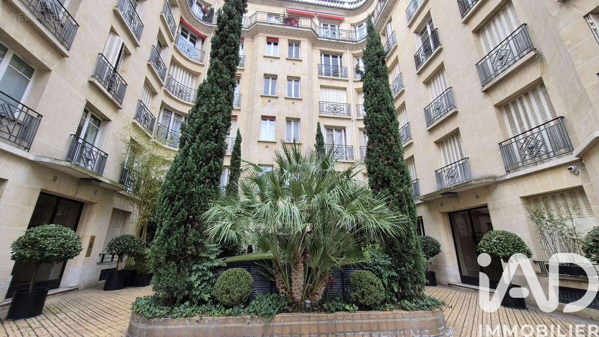 Photo 5 - Appartement à PARIS-16E