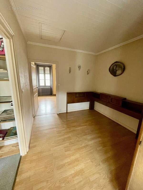 Maison 138 m² à Saint-Hilaire-De-Chaleons  - photo 7