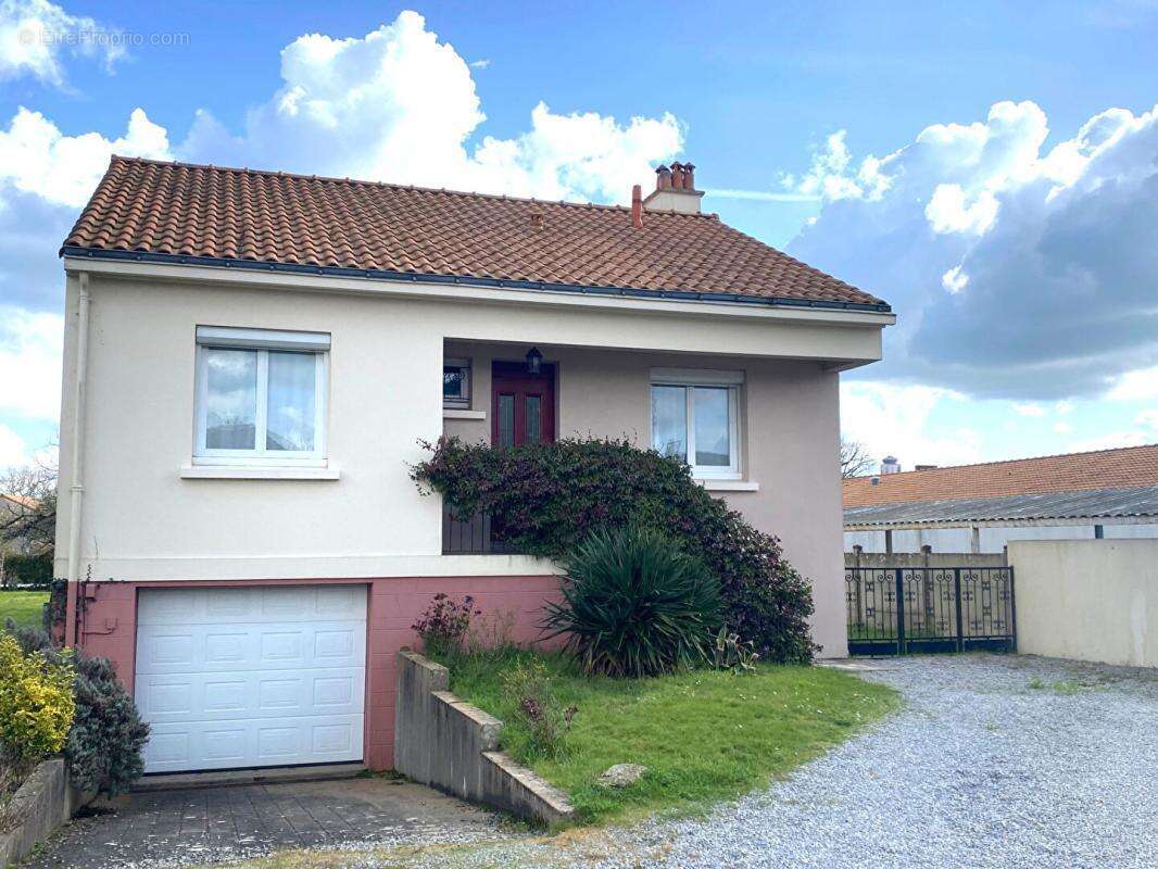 Maison à SAINTE-PAZANNE