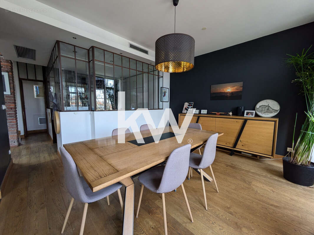 Appartement 230 m² à Saint-Etienne  - photo 7
