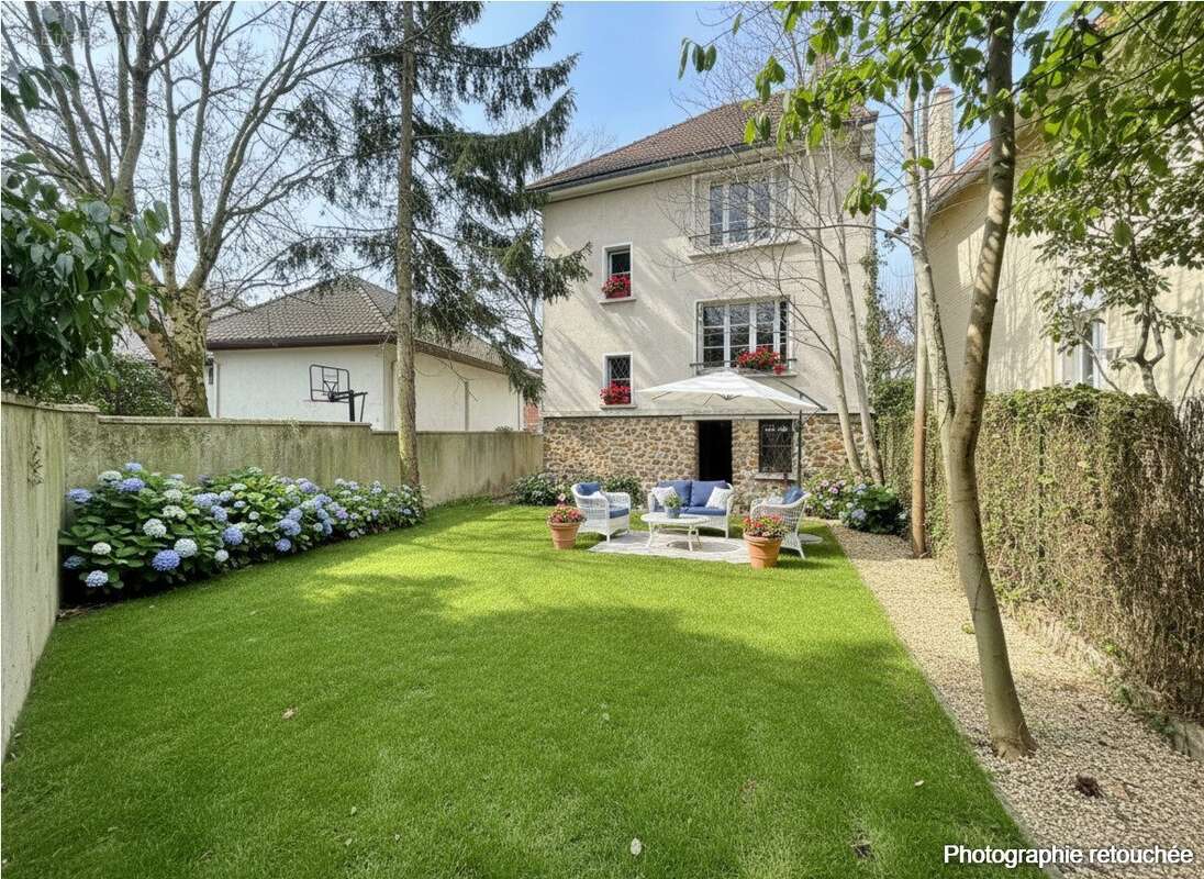 Maison à FONTENAY-SOUS-BOIS