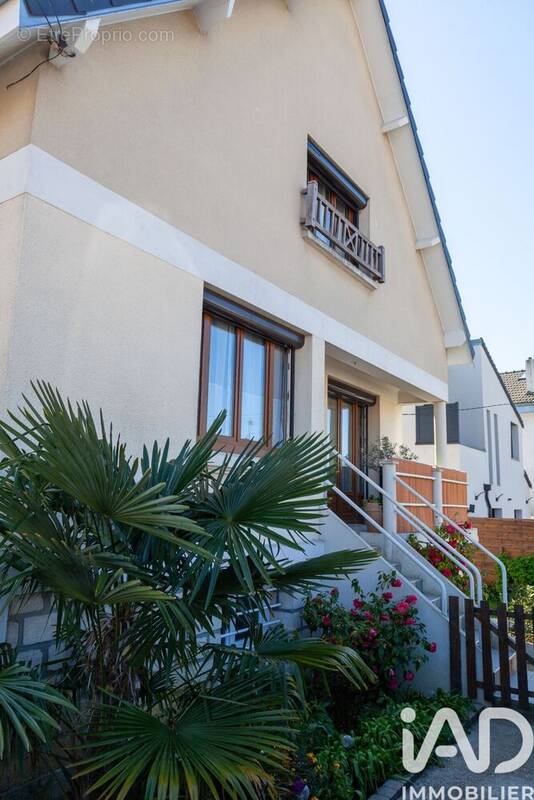 Photo 1 - Maison à PALAISEAU