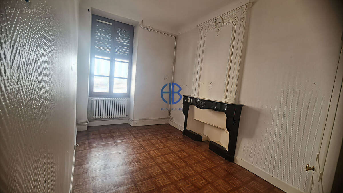 Appartement à LA COTE-SAINT-ANDRE