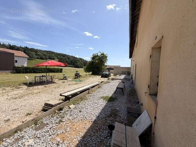 Appartement 90 m² à Aubonne  - photo 8