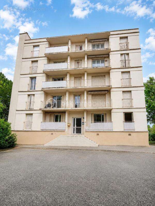 Appartement à BOURG-SAINT-ANDEOL