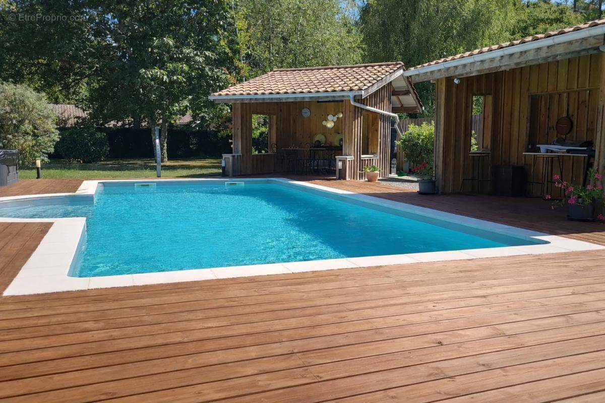 Maison à BELIN-BELIET