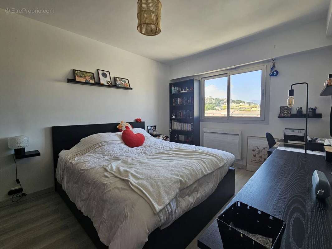 3 Pièces de 73,32 m² avec balcon, cave et parking en sous-sol / Saint Laurent du Var Centre / 5min de la mer et de l'aéroport - photo 6
